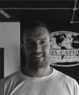 Instructor Surfista ABADÁ Capoeira Espanha