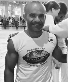 Entrena Capoeira con Instructor Pigmeu