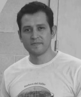 Entrena Capoeira con Instructor Rubí ABADÁ