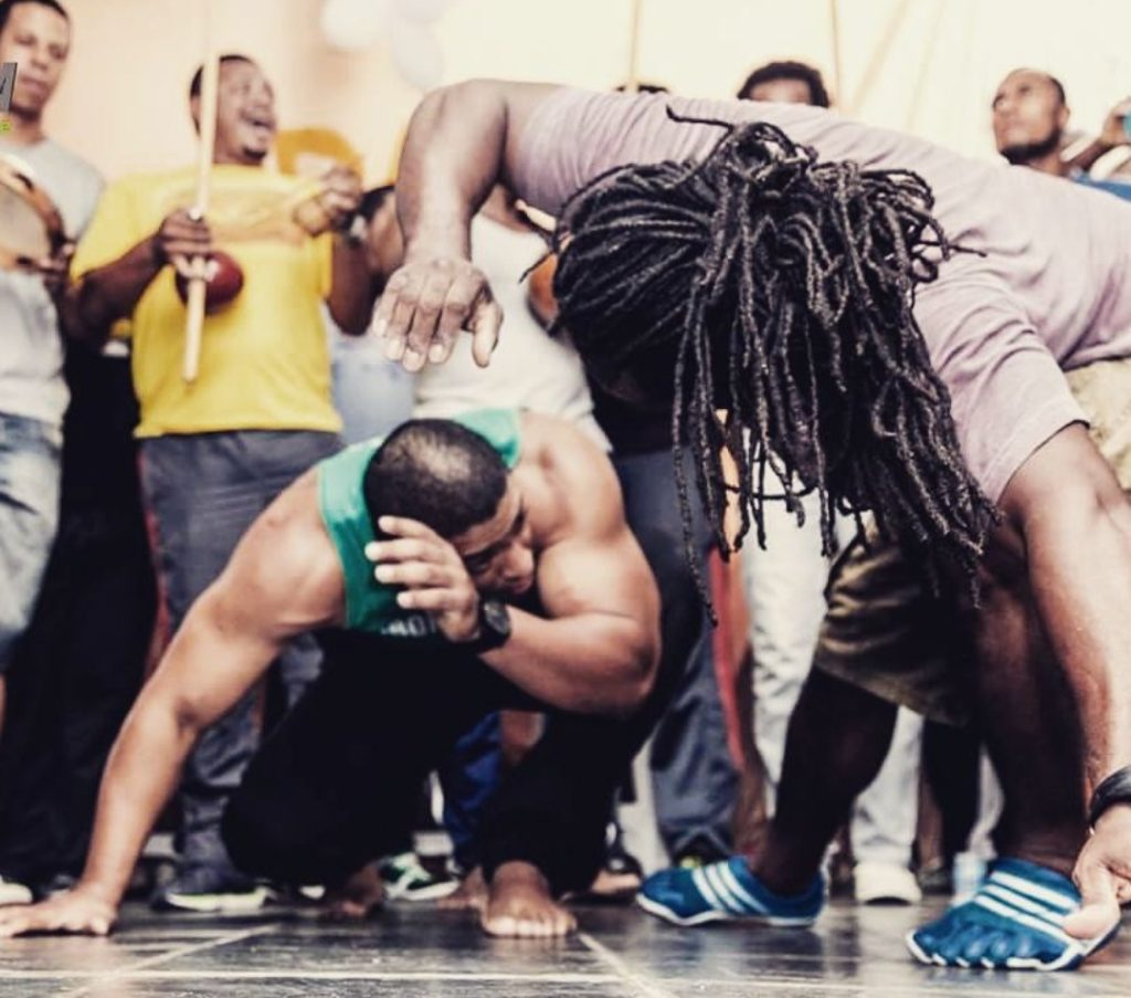 Clases de Capoeira Abadá con Davisão